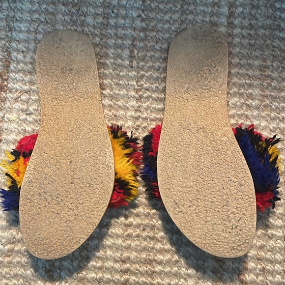 Res Ipsa Rug Sandals - Picture 5 of 5